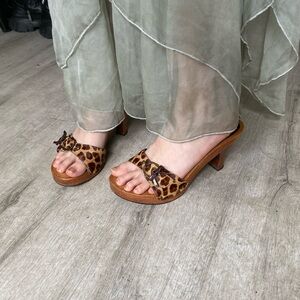 Vintage Mia wooden kitten heels/sandals  Size 8